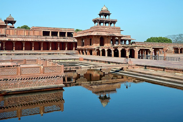 Fatehpur Sikri Tour