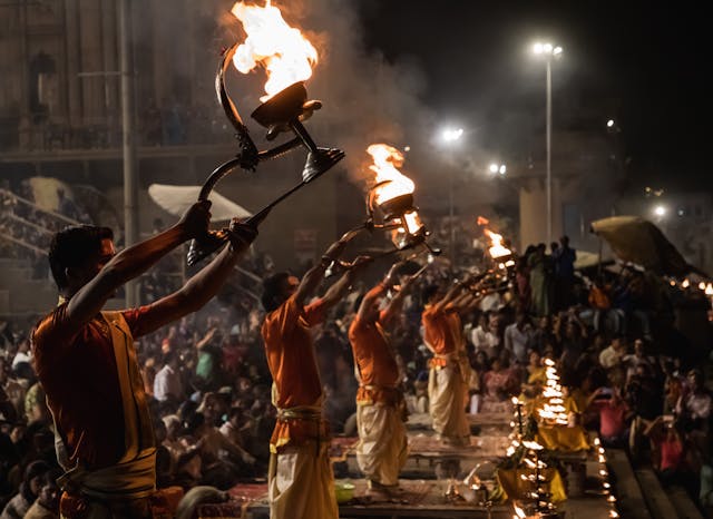 Agra, Varanasi, Prayagraj Tour